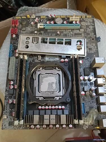 华南X79 V2.46主板+E5 2660套板，功能完好，森发议价商品