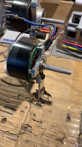 进口无刷电机，工作电压：12v～36v（2850转～8500议价商品