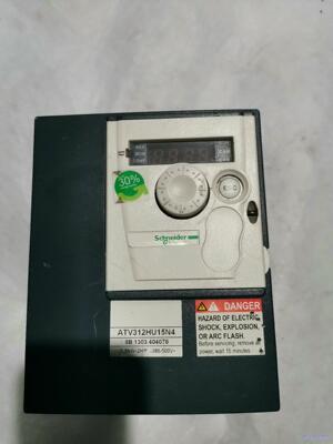 施耐德：1个，1.5kw，ATV312HU15N4  220议价商品