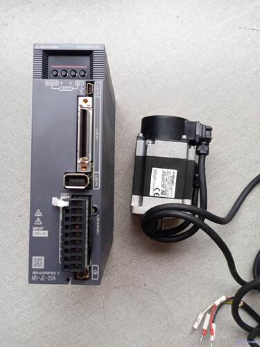 三菱伺服驱动器:MR-JE-20A（299元） 功率：200议价商品