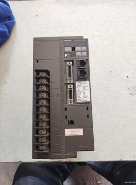 富士伺服驱动器，RYC152C3-VVT2，现货一台，原装拆议价商品