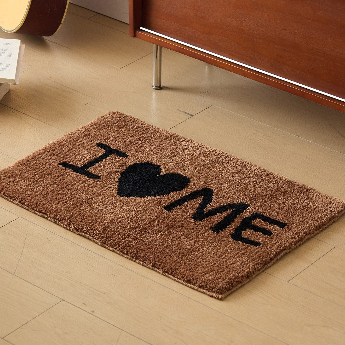 简约棕色字母爱心入户门地垫