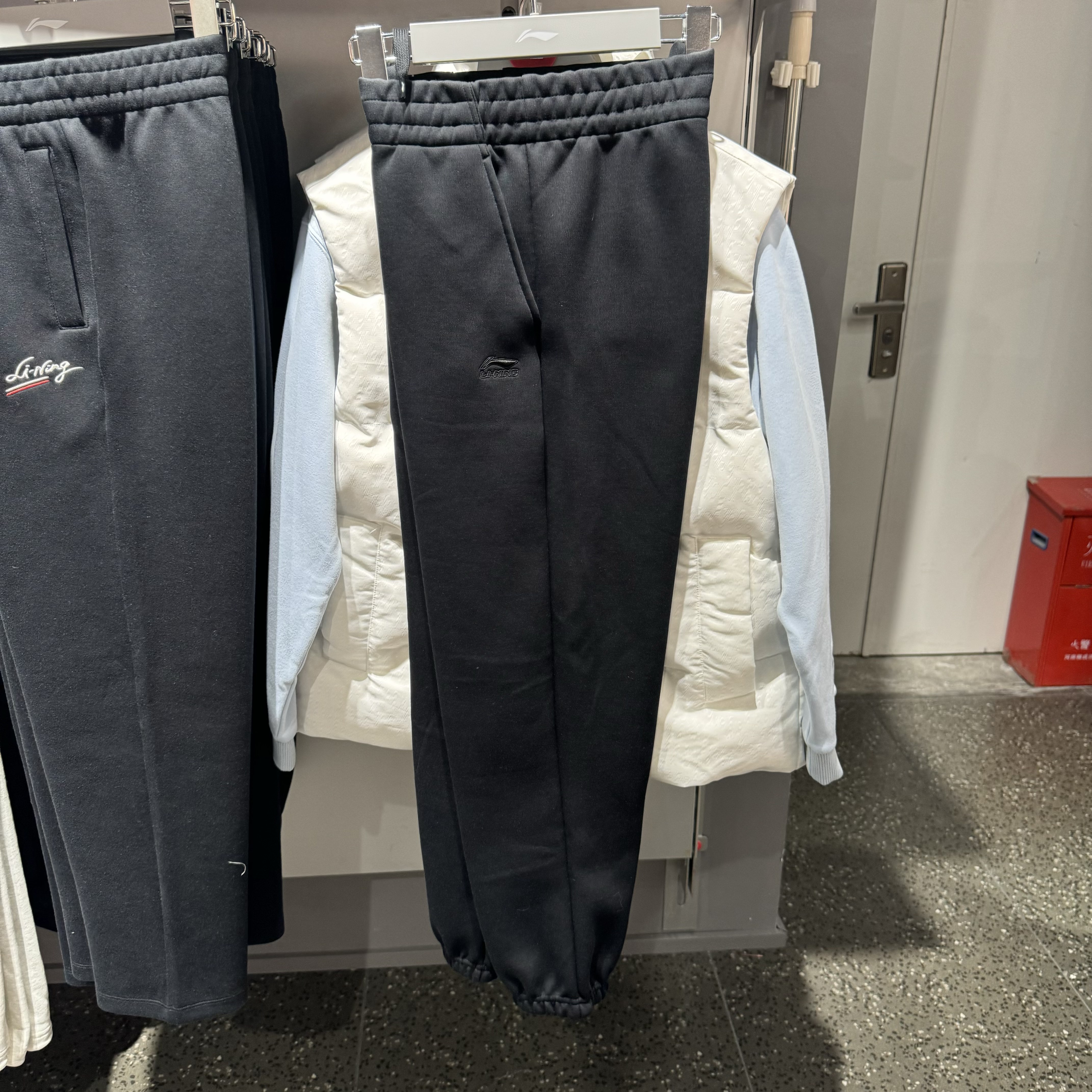 李宁卫裤女2026春款日进斗金系列女子束脚吸汗舒适卫裤AKLW064-1