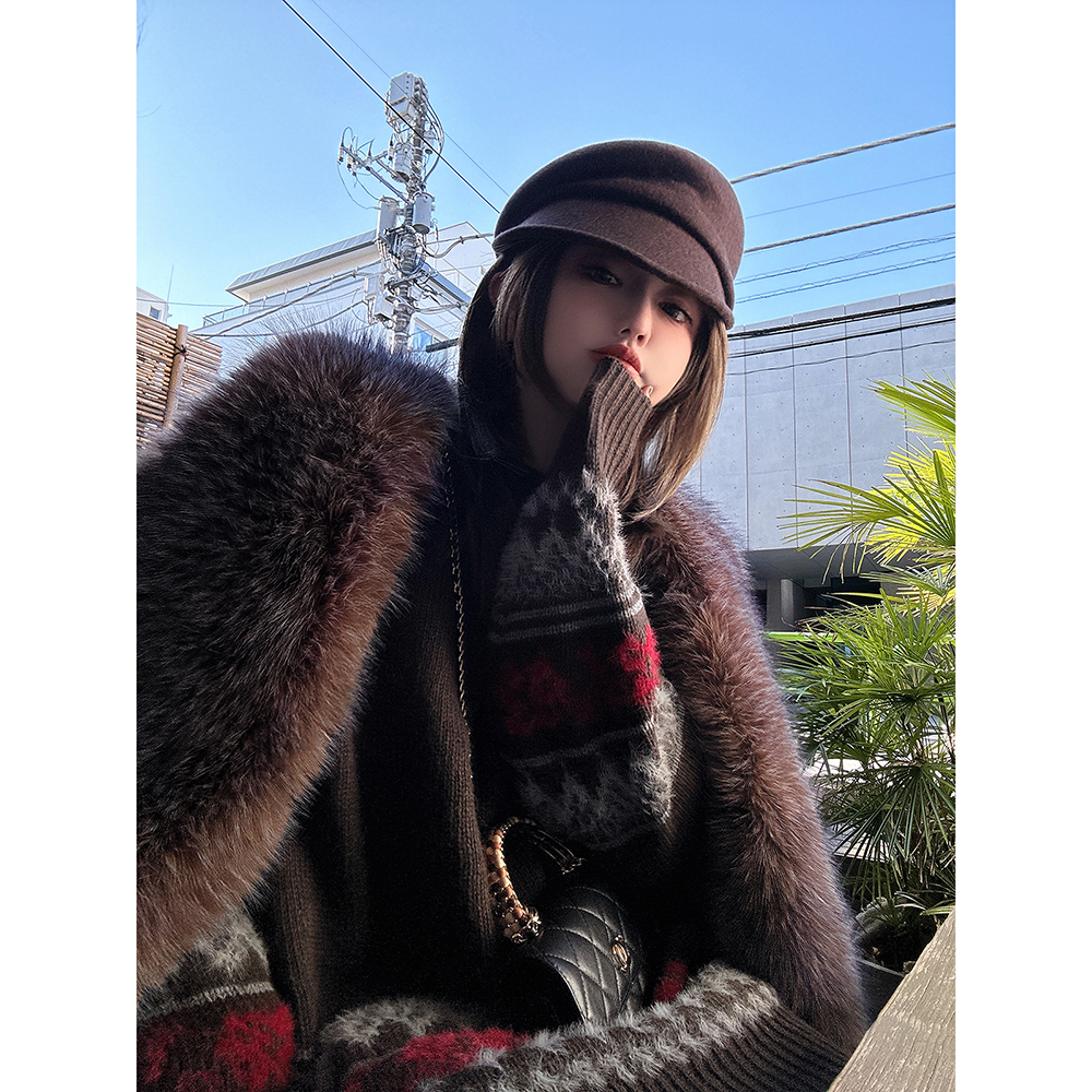 节日担当氛围感穿搭套头毛衣