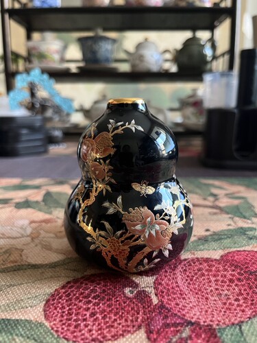 瓷里宝葫芦花瓶高度8cm