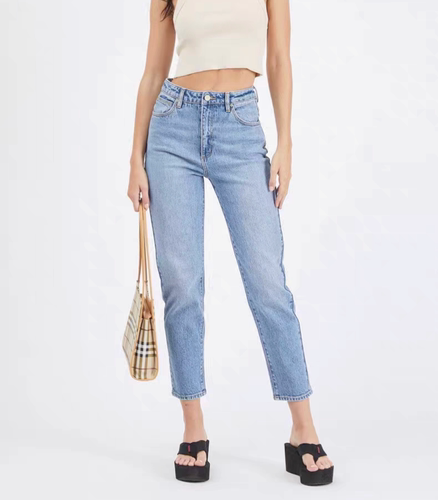 纯甄！鹰！mom jeans系列~25秋冬浅蓝~修饰腿型特牛~小锥形牛仔裤