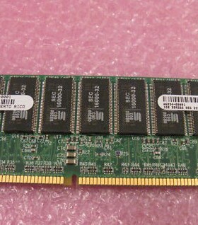 HP A6834A A6834-60001 1GB PC2100 DDR266 ZX6000/RX2600