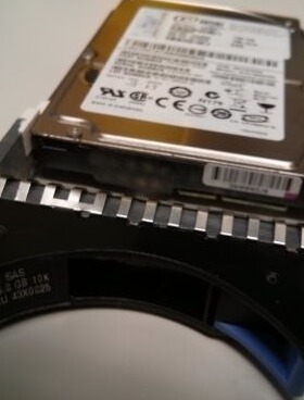 IBM 43X0825 43X0824 42C0248 146GB 10K 2.5 SAS SFF Hard Drive