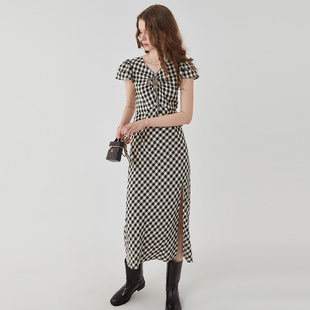 范洛2026夏季新款法式棋盘格镂空连衣裙女设计感收腰显瘦开叉裙子