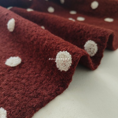 西云【红色刺绣白波点毛绒布料】