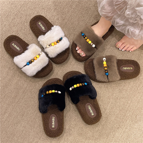 2025年秋冬新款时尚8826-9珠串百搭外穿保暖软底毛毛拖鞋