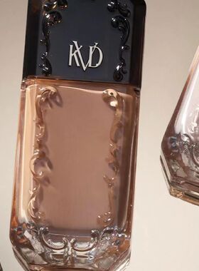 美代包邮Kvd beauty苹果肌 2023新款遮瑕精华粉底液持久防水30ml