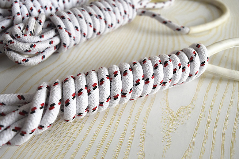 无柄压胶短绳 学生跳绳 棉纱绳 2.6/4米 单人/多人用 体育锻练