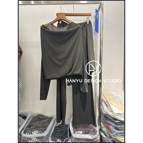 韩钰DESIGN假两件T恤裤子套装