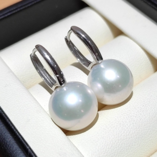 诸暨淡水珍珠澳白色冷蓝s925纯银13-14mm马凡舒耳扣珍珠耳饰女