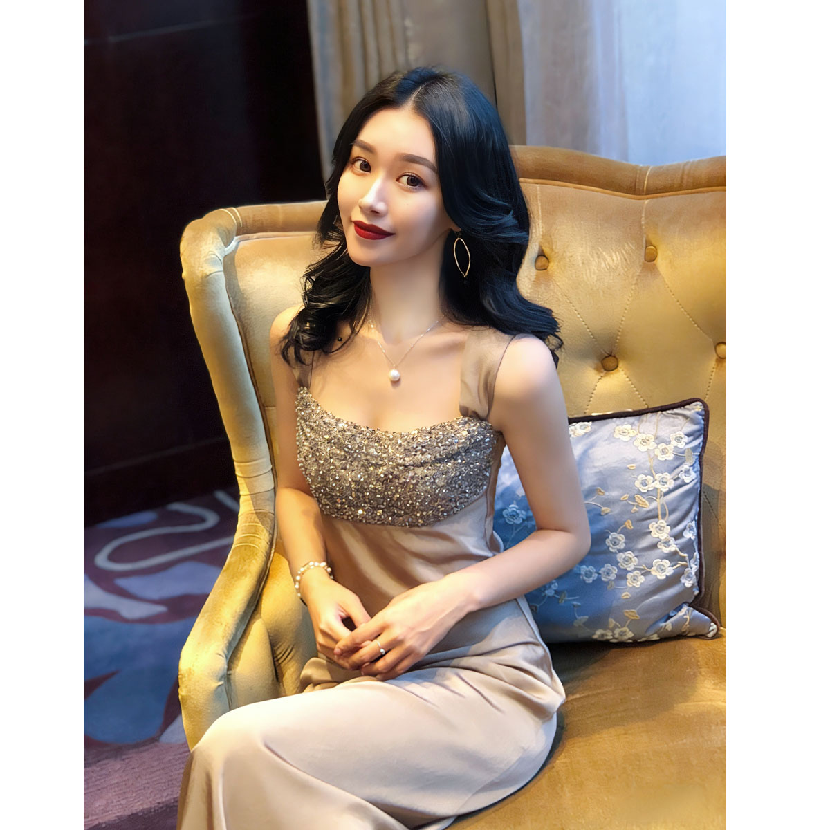 高端轻奢小众晚宴会礼服裙吊带裙
