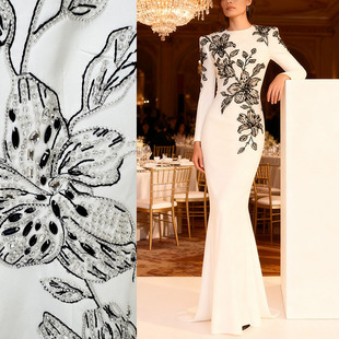 高端晚宴会礼服年会战袍主持人长裙白色重工绣珠镶钻长款连衣裙