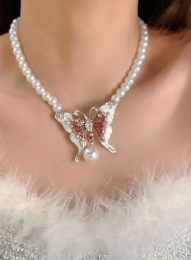 哥特风血色蝴蝶珍珠吊坠项链女2024新款爆款潮锁骨链小众设计颈链