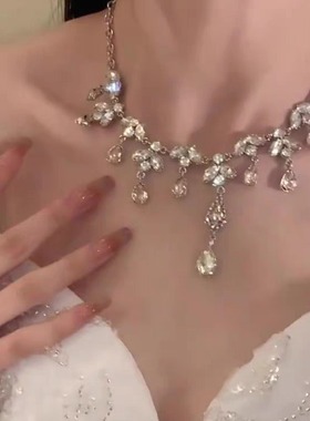 超闪水钻锆石项链粉色水滴吊坠轻奢感小众气质设计感配饰