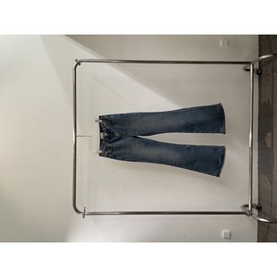 九0401韩国东大门运动牛仔裤区MORETHANYESTERDAY-8486342春夏