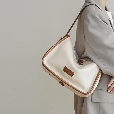 小众设计时尚拼色腋下法棍包