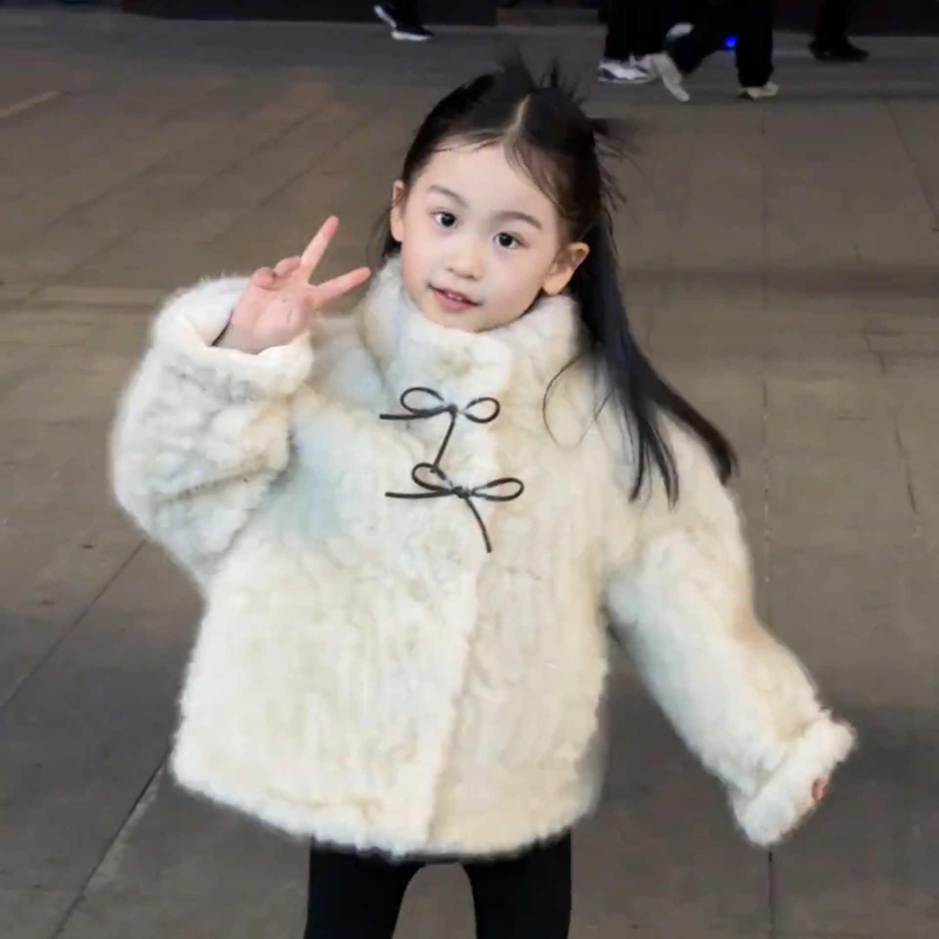 冬季千金风立领厚款女童外套儿童小童毛绒皮毛一体大衣,童装/婴儿装/亲子装,普通外套,淘宝优惠券,粉丝福利购,淘宝优惠卷