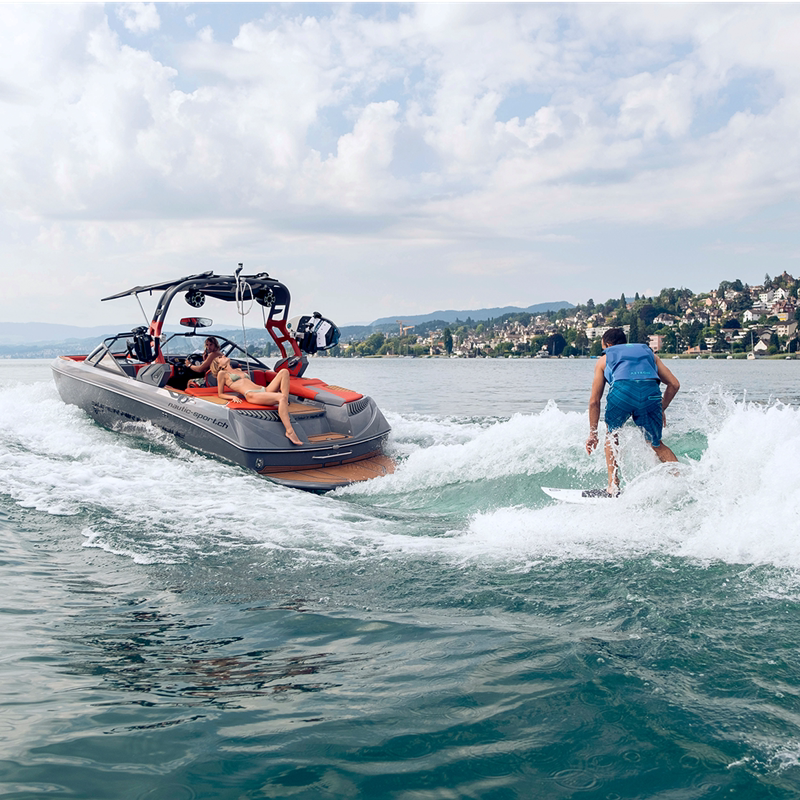 定制aztron彗星号摩托艇冲浪尾波板 快艇拖拉滑水划水板索道板125