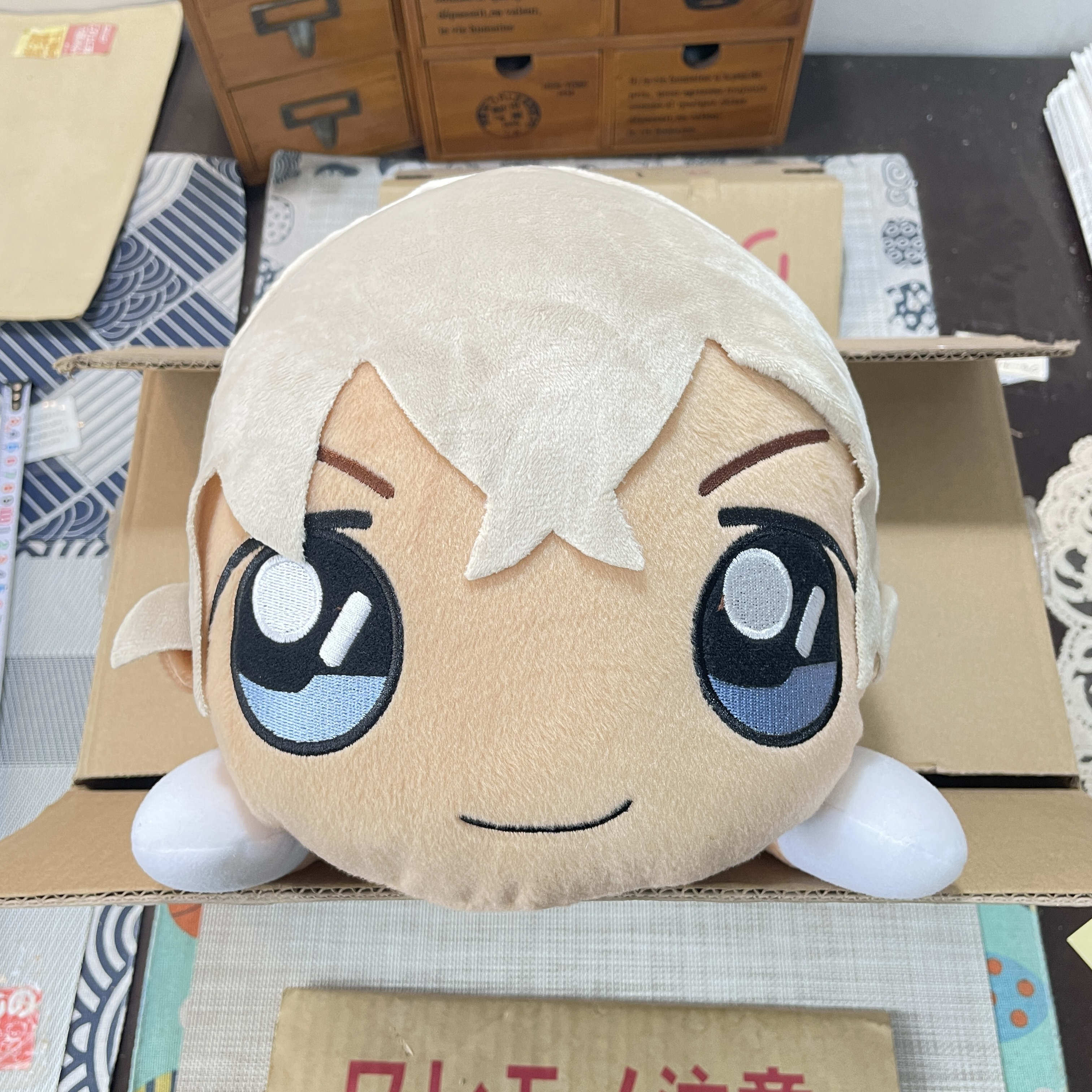 官谷日购名侦探柯南 安室透 趴趴 降谷零西服趴趴  40cm