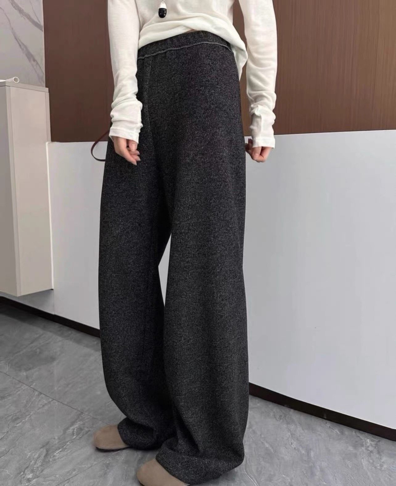 欧货2025秋冬新款拼边松紧腰 时尚直筒百搭长裤 深灰显瘦加绒长裤,女装/女士精品,休闲裤,淘宝优惠券,粉丝福利购,淘宝优惠卷