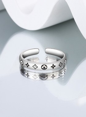 02063抖音网红四叶戒指十字架开口可调节轻奢小众设计新品指环女