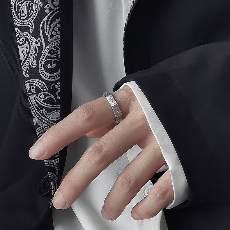 日韩版复古做旧个性英文字母男士素圈食指冷淡风小众可调节单身戒