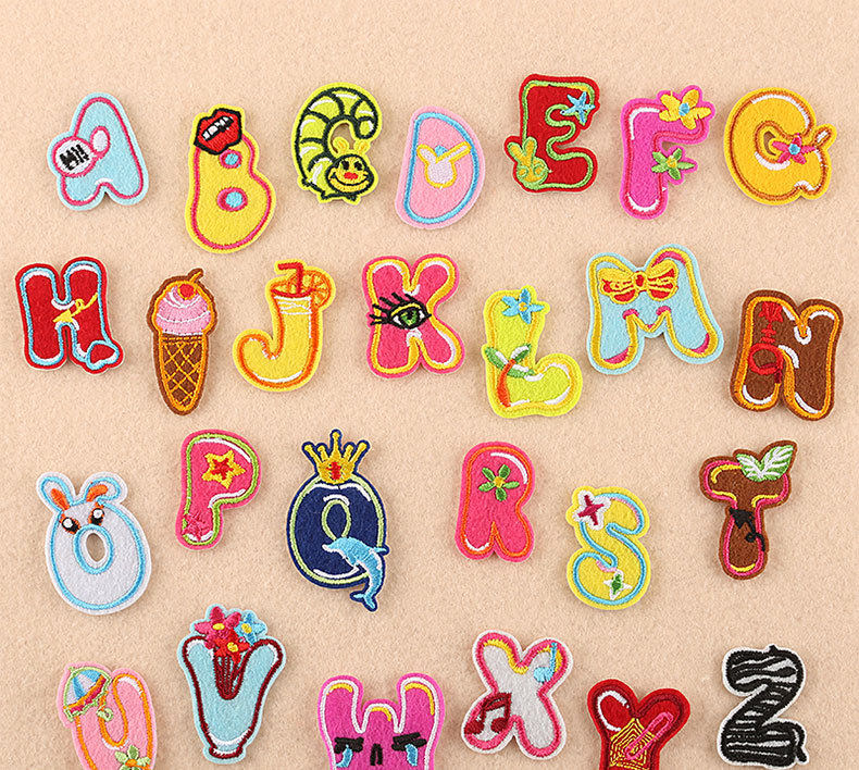卡通英文字母衣服装饰贴布贴花刺绣衣贴徽章diy26个英文abc记号贴