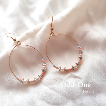 Odd One 淡彩马卡龙色串珠大圈圈耳环耳饰