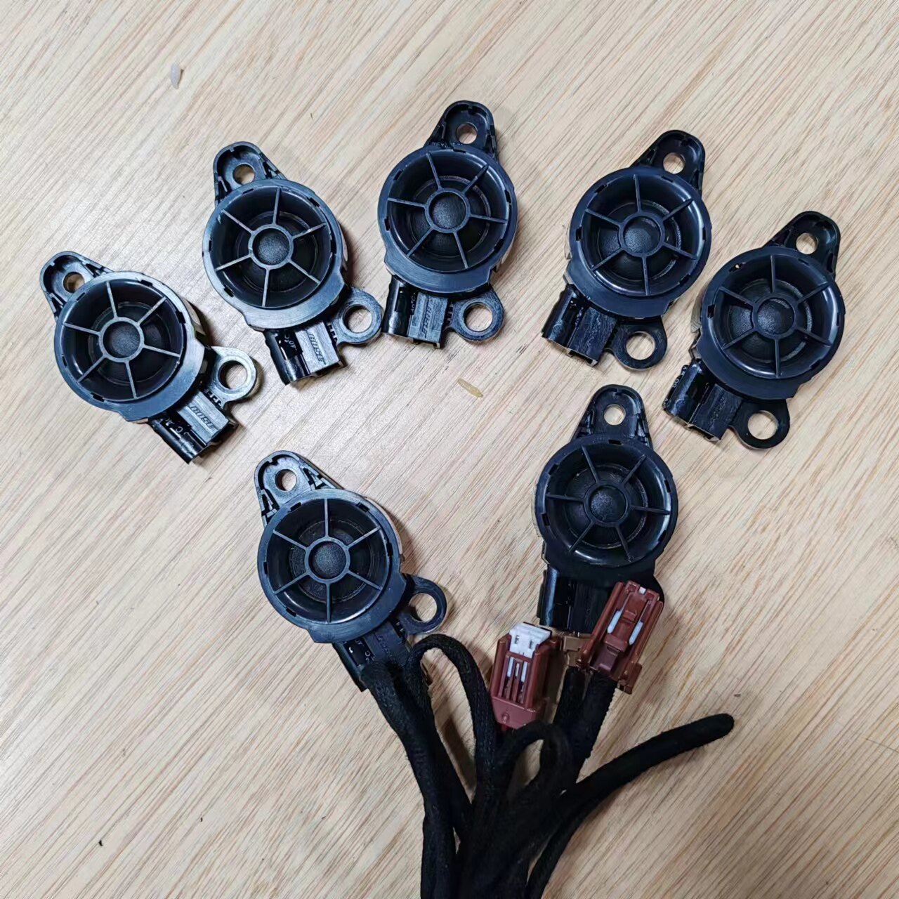 适用14-23年英菲尼迪Q50Q60全系车型低配加装原厂高音喇叭原装位