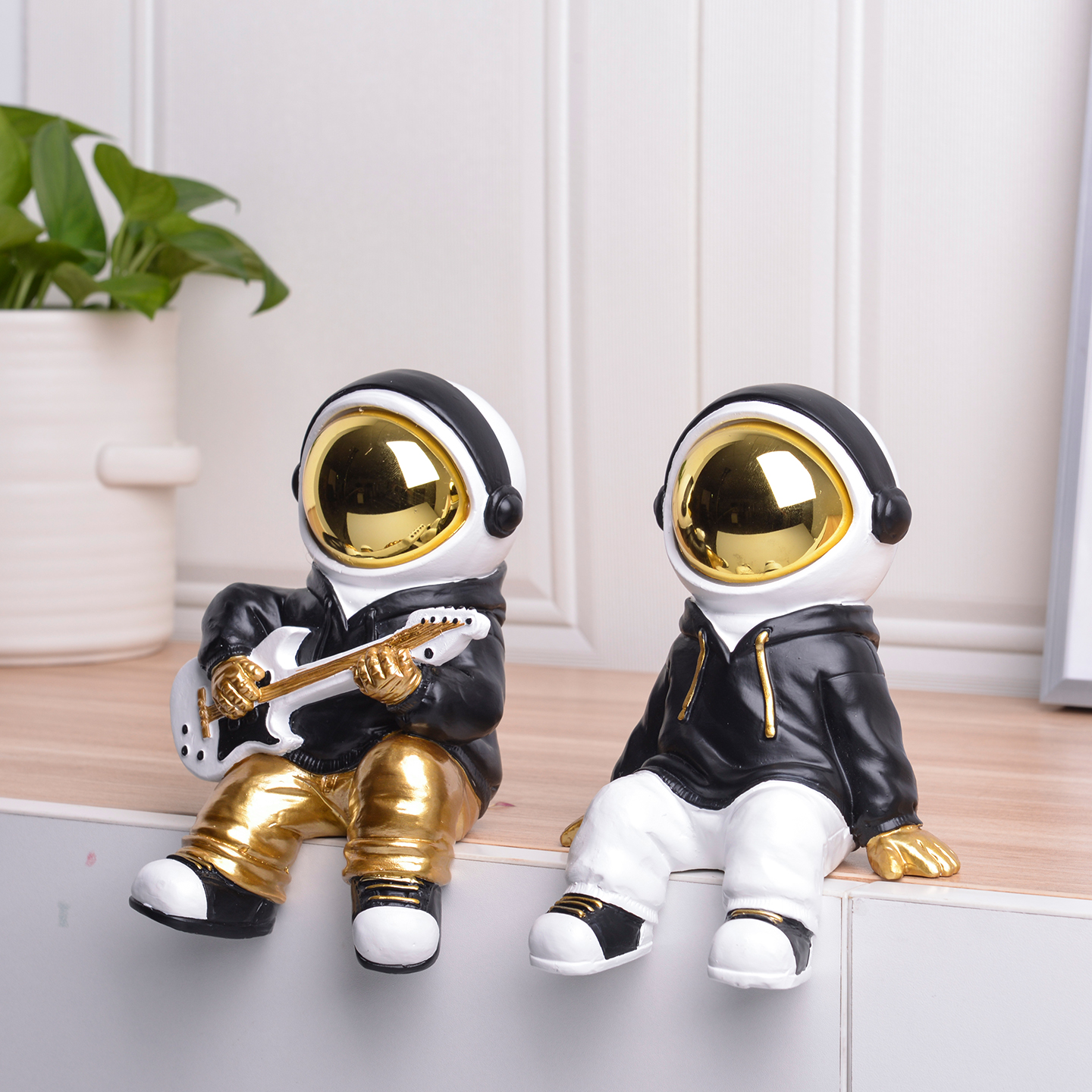 创意嘻哈宇航员太空人桌面小摆件
