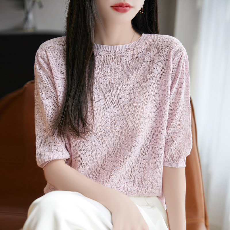 精纺羊毛衫五分袖女圆领镂空钩花