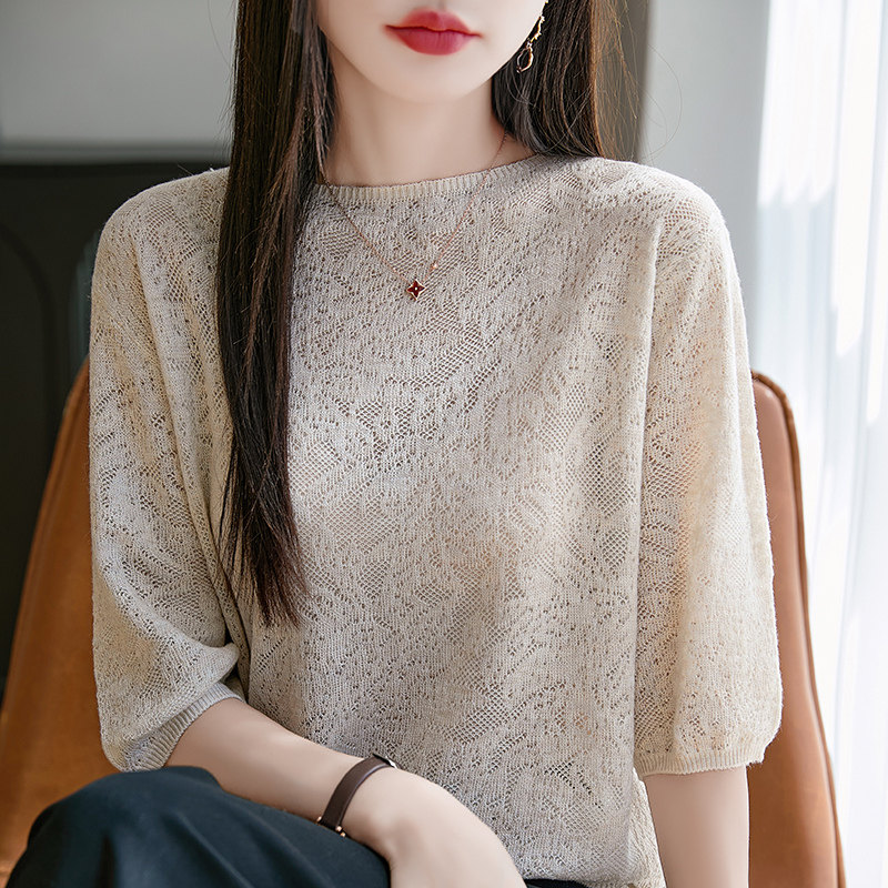 精纺羊毛针织短袖女圆领镂空蕾丝