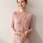 法式轻奢风V领山羊绒开衫女V领蕾丝绣花针织毛衣宽松显瘦羊毛外套