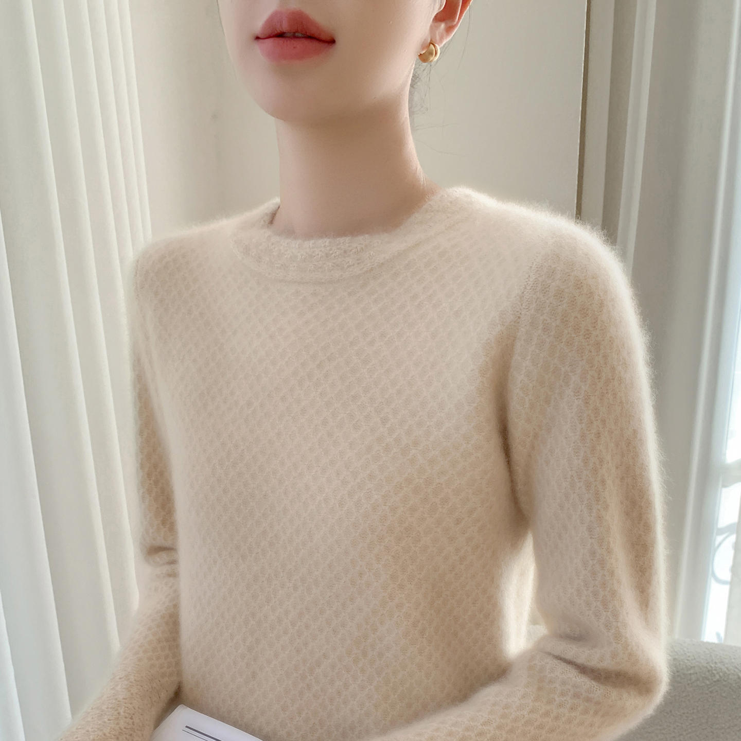 高端山羊绒衫针织毛衣女圆领