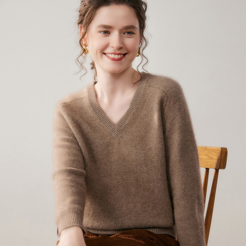 2025秋冬加厚山羊绒衫针织毛衣女V领纯色长袖上衣宽松羊绒衫打底