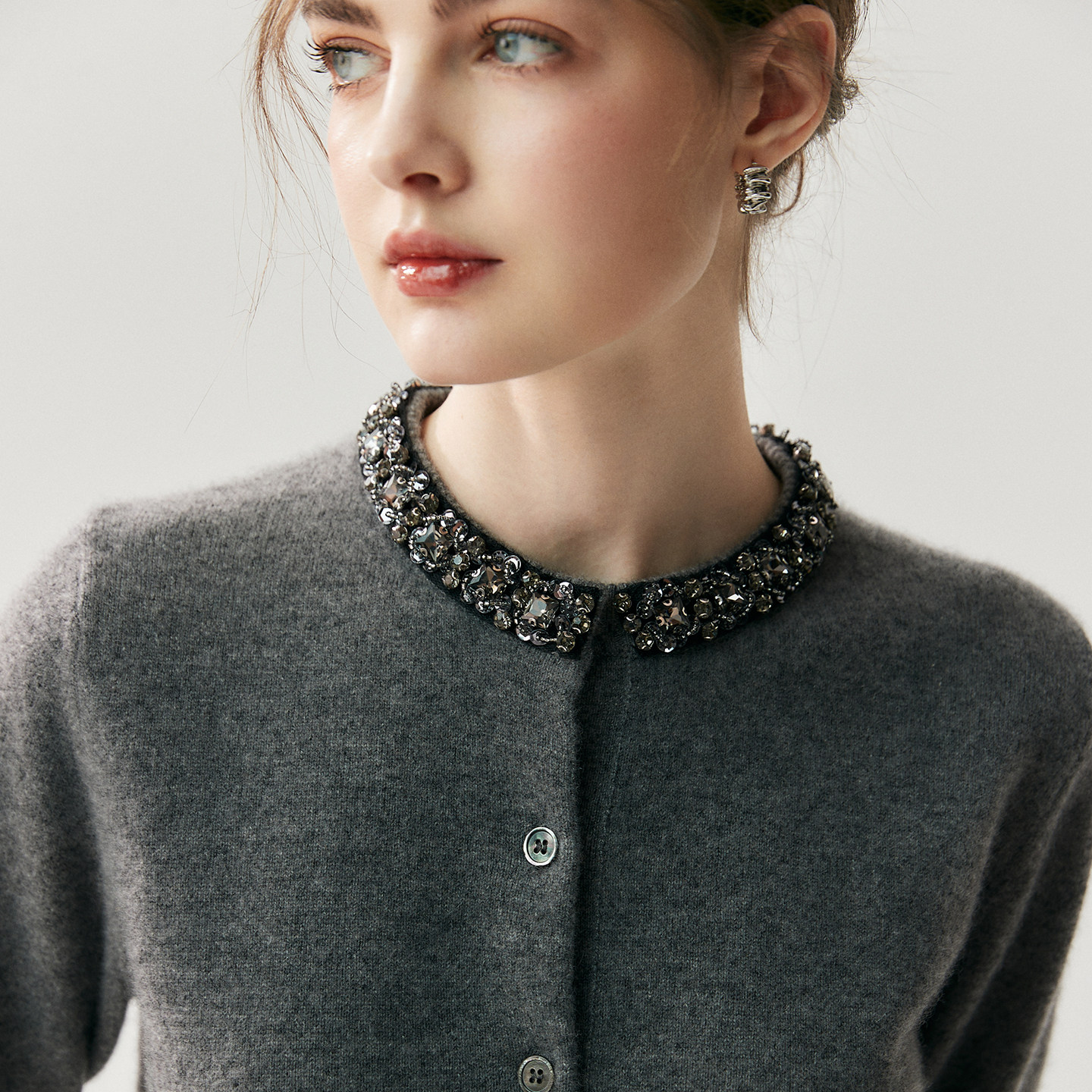 重工轻奢风镶钻山羊绒开衫女圆领宽松毛衣外套老钱风针织羊毛外套,女装/女士精品,羊绒衫,淘宝优惠券,粉丝福利购,淘宝优惠卷