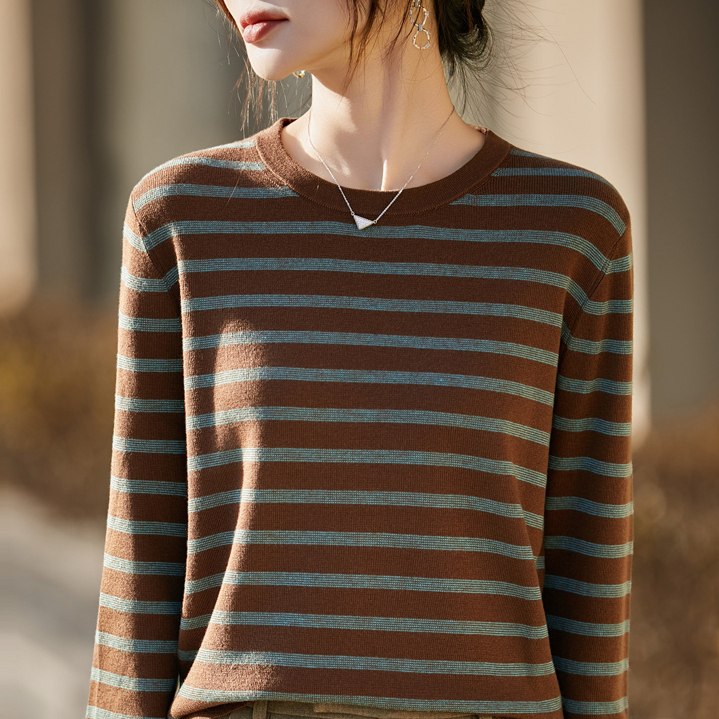 春秋拼色条纹精纺羊毛衫女圆领长袖针织毛衣宽松休闲百搭打底上衣