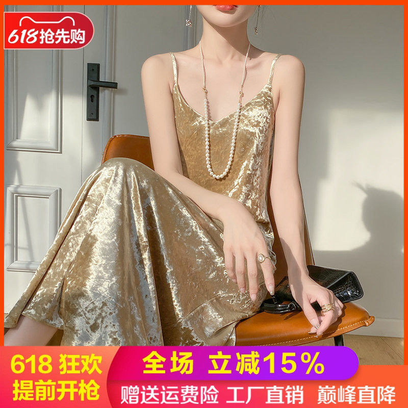 V领金丝绒女士中长款吊带连衣裙