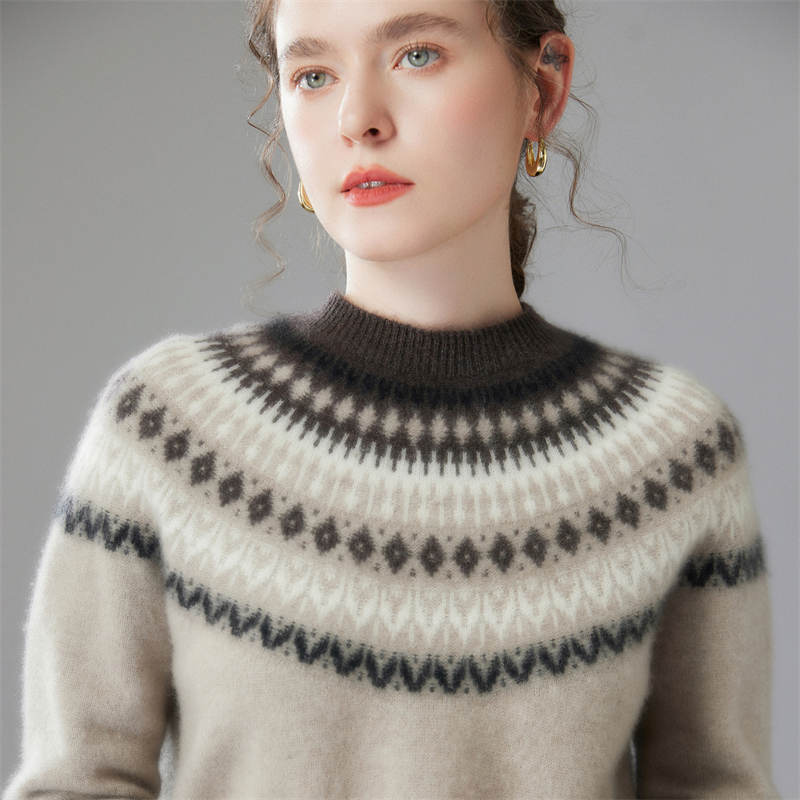 半高领费尔岛提花拼色山羊绒毛衣