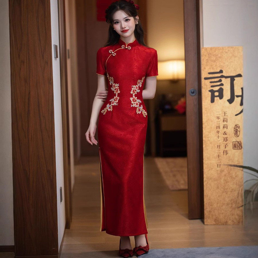 红色高级感洋气刺绣长款旗袍2025新款女中式新娘敬酒服订婚回门服