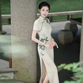 走秀旗袍2025新款 显瘦礼仪形体表演服绿意盎然 旗袍走秀演出服短袖