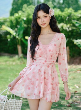 2025新款泳衣女连体裙式保守遮肚显瘦性感韩国ins风泡温泉游泳装