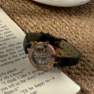 scottie诗高迪手表女ins小众感小香风贝母面钢带跨境女士真皮手表