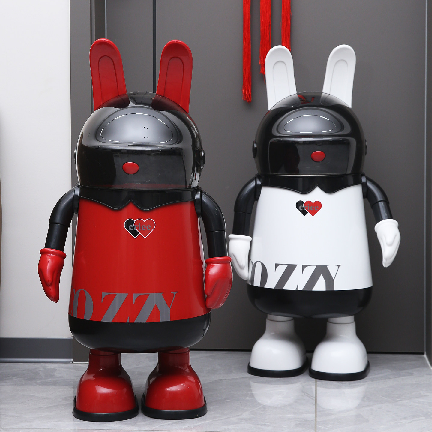 客厅垃圾桶2026家用现代高颜值卧室新款厨房可爱创意大容量纸篓