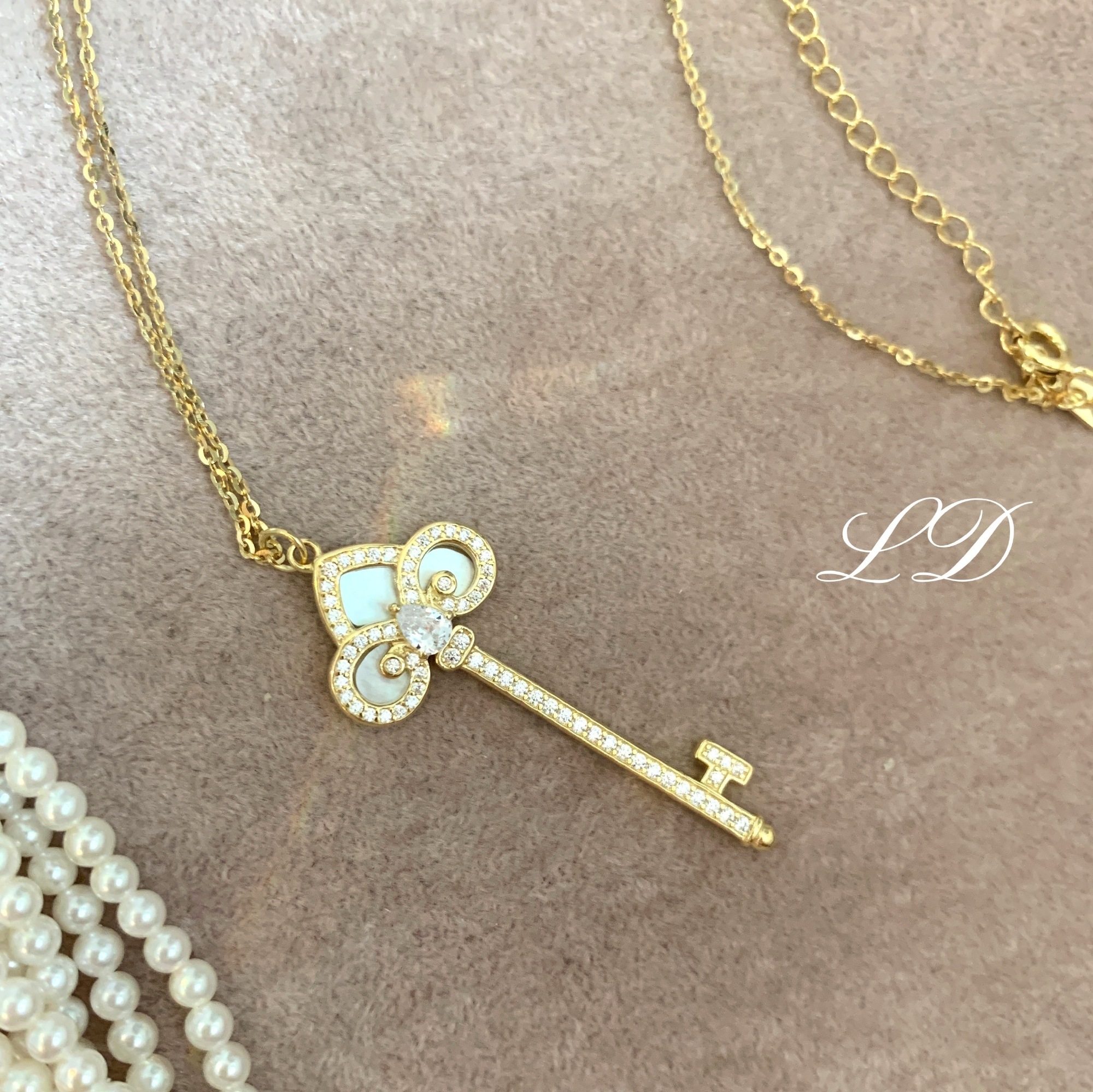 little daisy满分女友钥匙白贝母精致氛围感高级锁骨气质金色项链